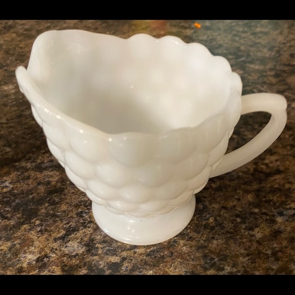 Vintage Anchor Hocking Milk-glass Creamer & Sugar bowl - Picture 3 of 5